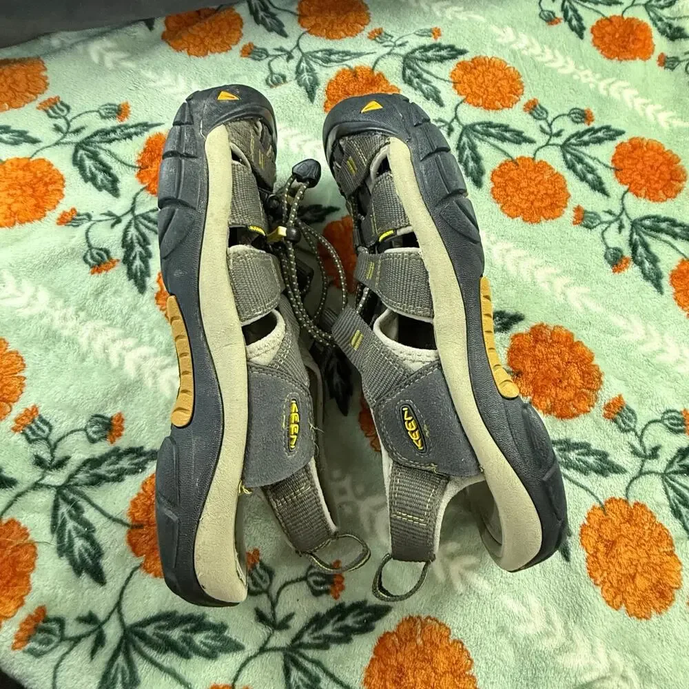 Keen Newport H2 Sandals Hiking Water Shoes Brown men's 9 Raven Aluminum